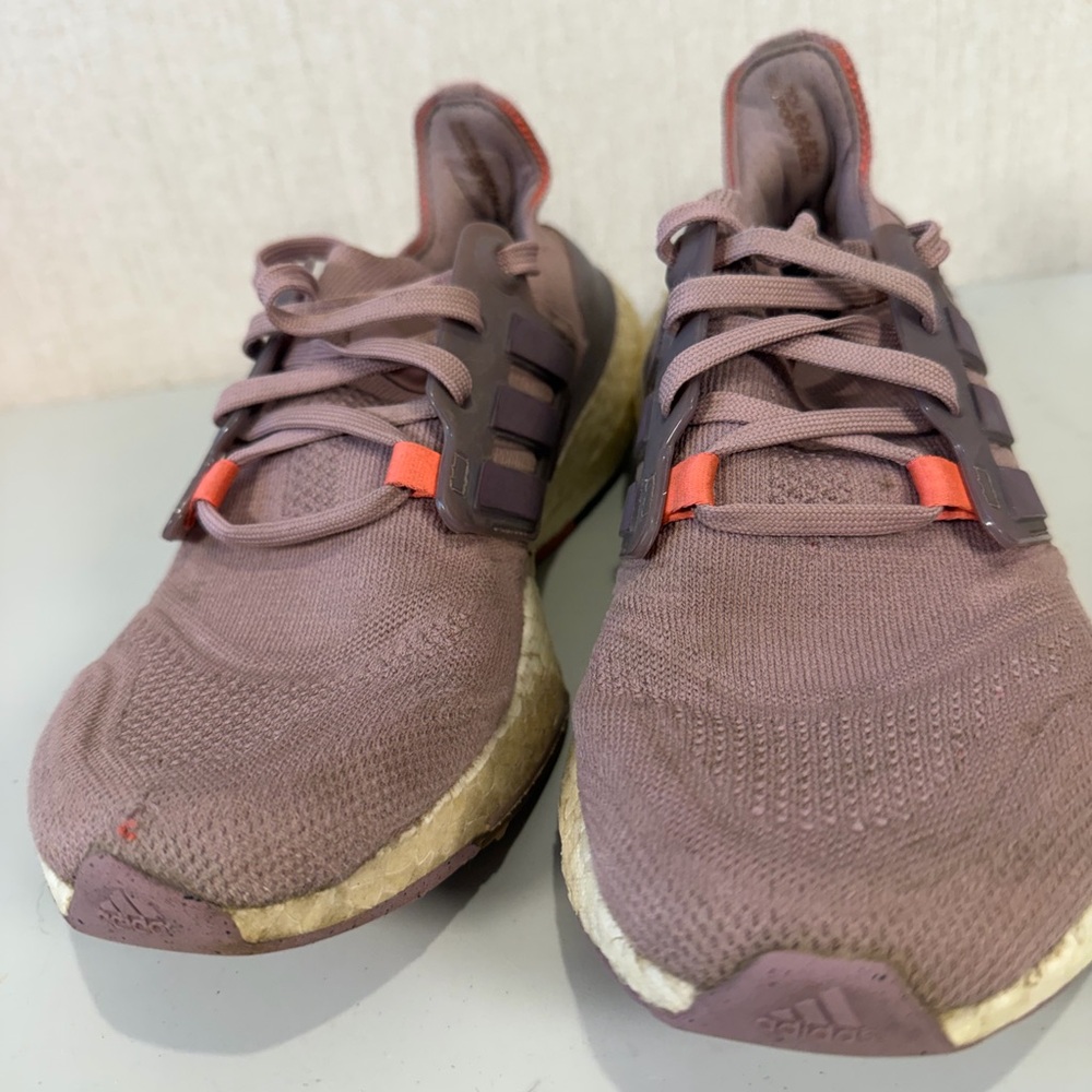Size 6.5‎ - Adidas UltraBoost 22 Magic Mauve W - Picture 5 of 16